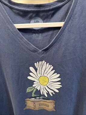 Life Is Good Navy V-Neck Tee with Daisy Graphic and Yellow Center